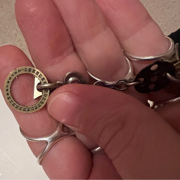 ✨❤️Hearts Abound!❤️✨ Awesome watch from Fireworks with tons of shapes & textures - Picture 4 of 9